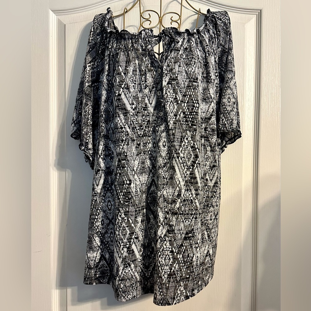 NWT Blavk and White Shirt